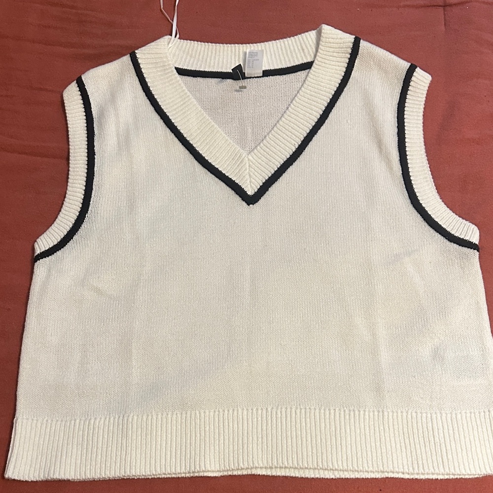 H&M Cream Knit Vest with Black Accents
